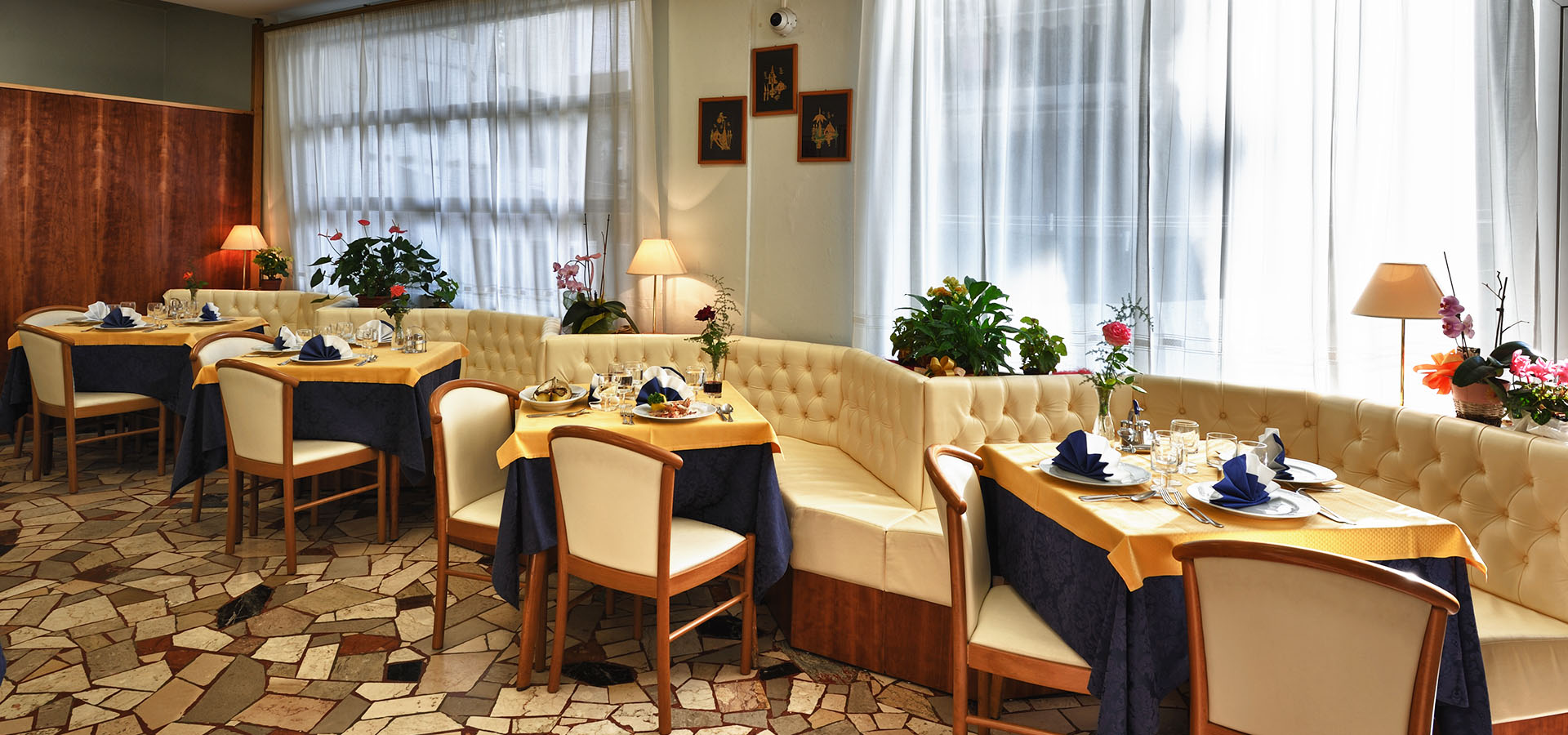 restaurant in hotel in Lignano